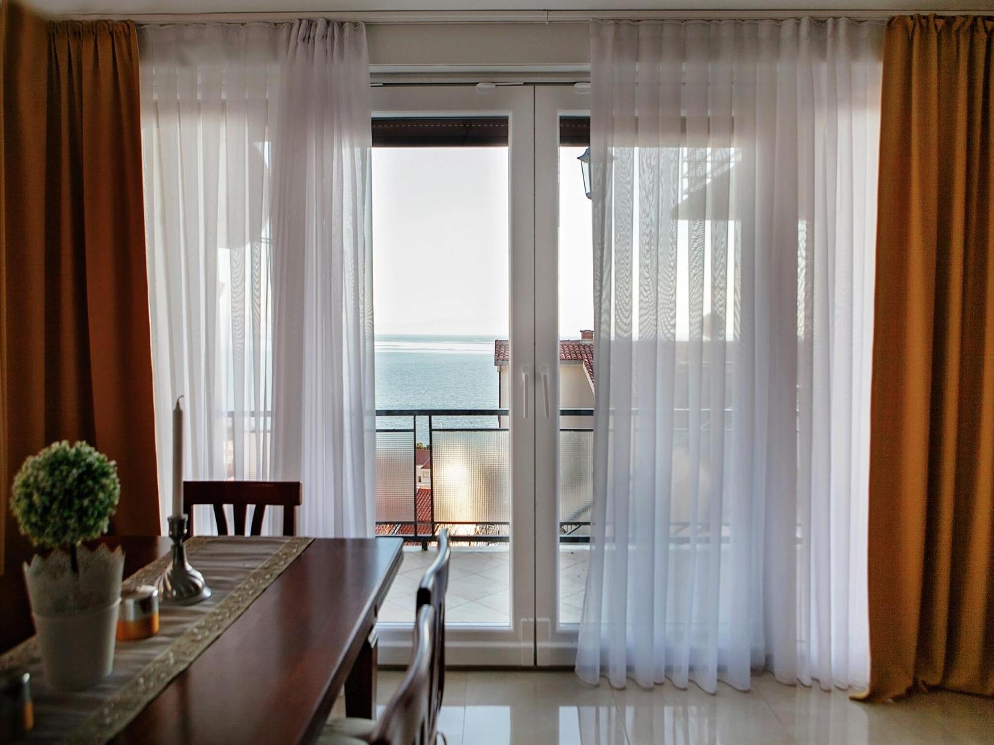 Cozy Apartment With A Balcony And A Sea View Brela Exteriér fotografie